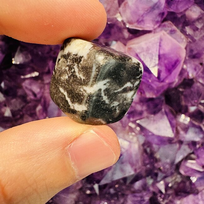 Zebra Agate Cubes 1"