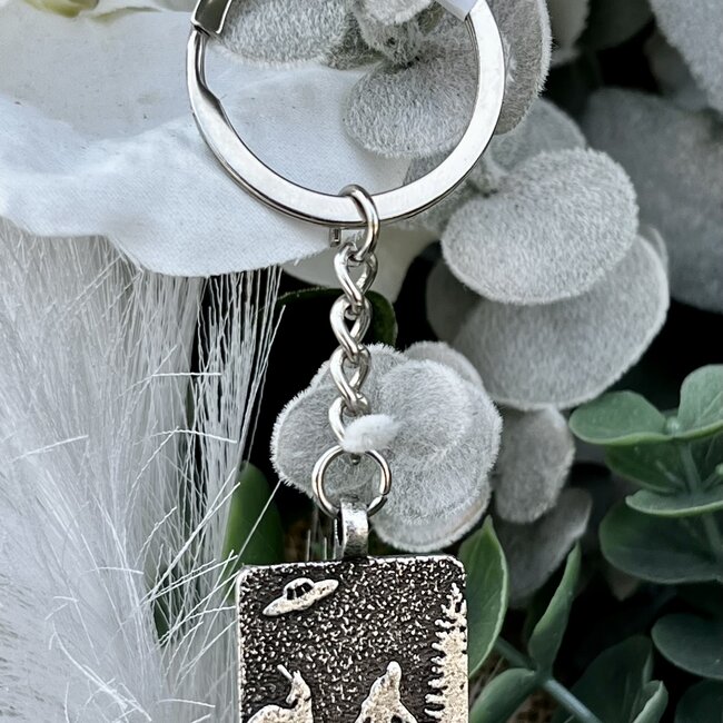 Bigfoot Big Foot Keychain - Bigfoot Unicorn UFO Nature Scene Silver Color