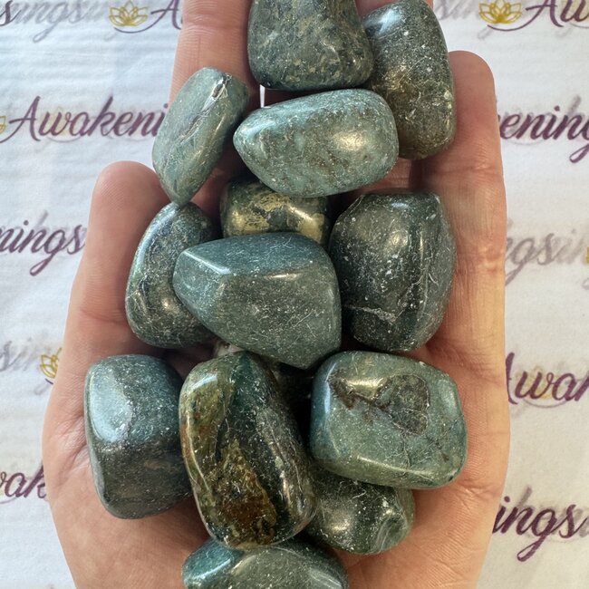 Dickite (Kaolinite Kaolin Hallowysite Nacrite) - Tumbled