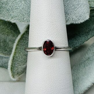 Garnet Ring Oval Size 6 Faceted-Sterling Silver