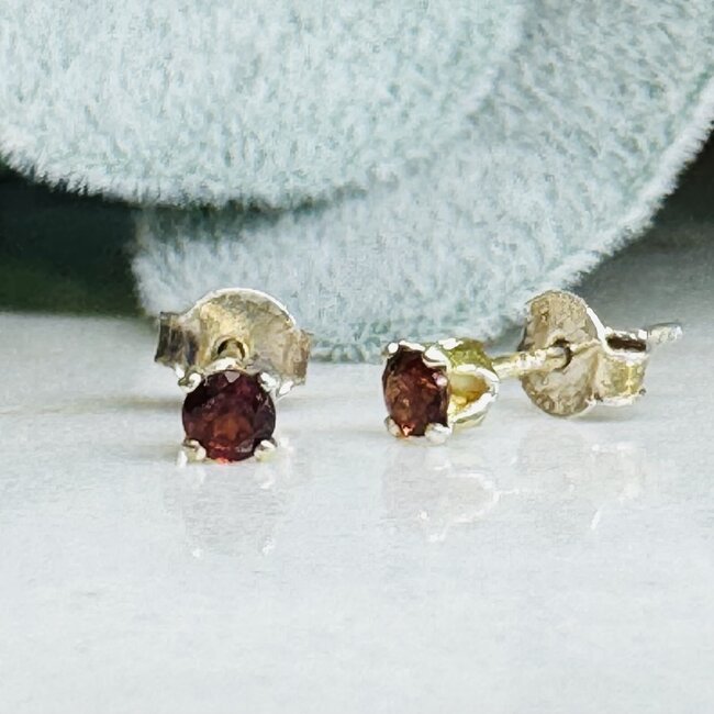 Red Garnet Earrings-3mm Faceted Studs - Prong Claw Set Sterling Silver Gemstone Jewelry