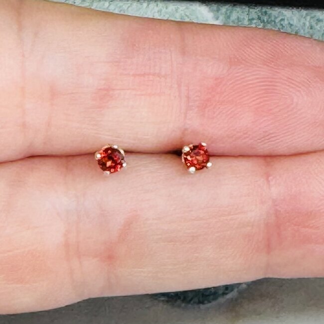 Red Garnet Earrings-3mm Faceted Studs - Prong Claw Set Sterling Silver Gemstone Jewelry
