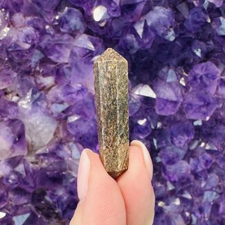 Garnet Double Terminated Point- Mini (1.5")