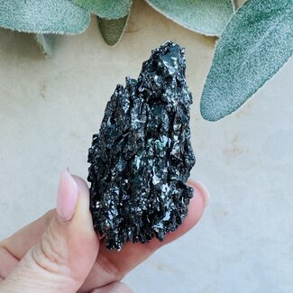 Rainbow Carborundum (Silicon Carbide) - Medium Rough Raw Natural