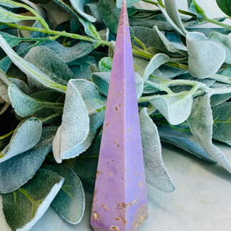 Phosphosiderite Faceted Tower Point Generator - Large