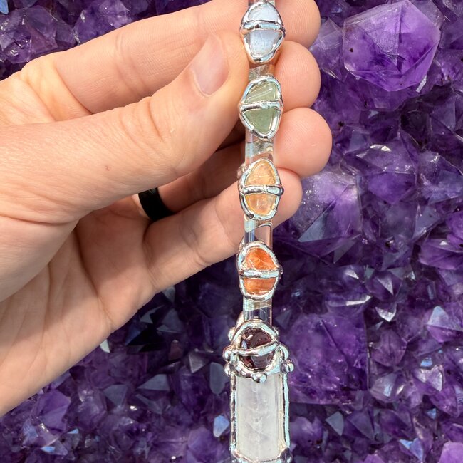 Chakra Medium Wand w/Acrylic Stand