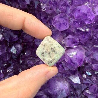 Kiwi Jasper (Amazon River Stone Sesame) Cubes 1"