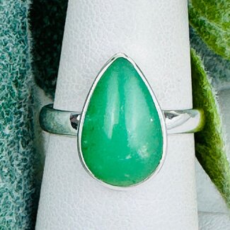 Green Chrysoprase Rings - Size 7 Teardrop Pear - Bezel Set Sterling Silver (AAA Grade)