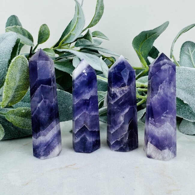Chevron (Dream) Amethyst Generator Tower Point - Medium (2-4")