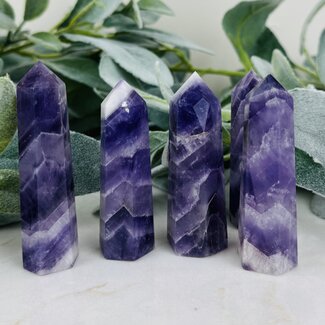 Chevron (Dream) Amethyst Generator Tower Point - Medium (2-4")