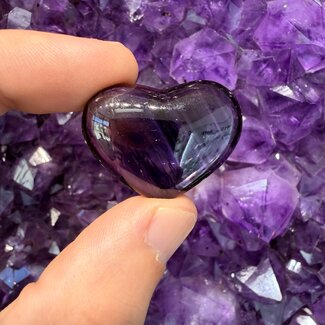 Dark Amethyst Hearts (AAA Grade) - Medium Uraguay