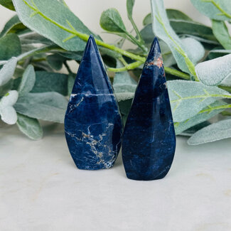 Sodalite Flames Point - Small 3-4" Carving