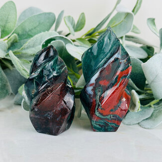 Bloodstone (Seftonite Heliotrope) Flame Point Polished - 3-4" Medium Twist