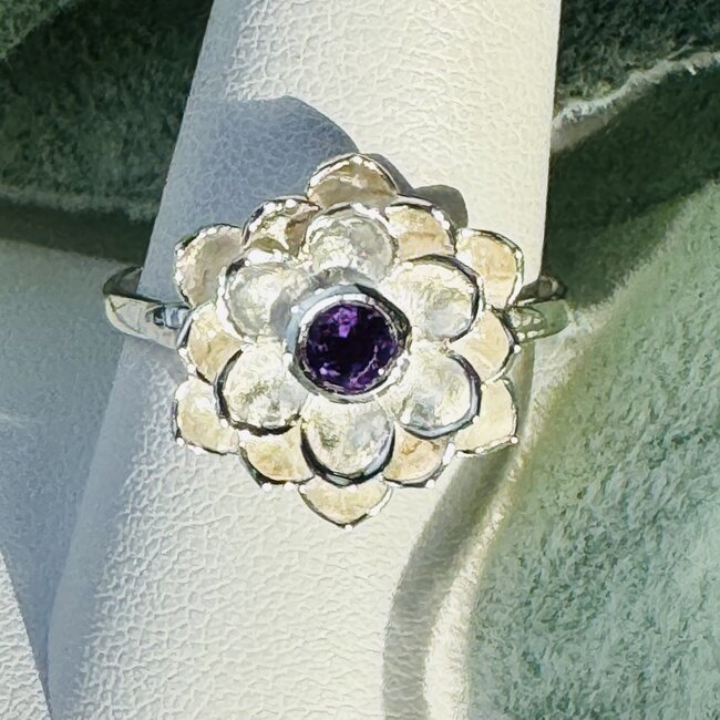 Amethyst Rings - Size 8 Flowers Faceted Round Circle Bezel Set - Sterling Silver