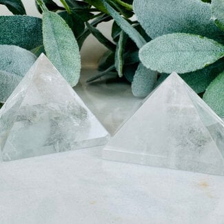 Clear (Clear) Quartz Pyramids - Large 2"