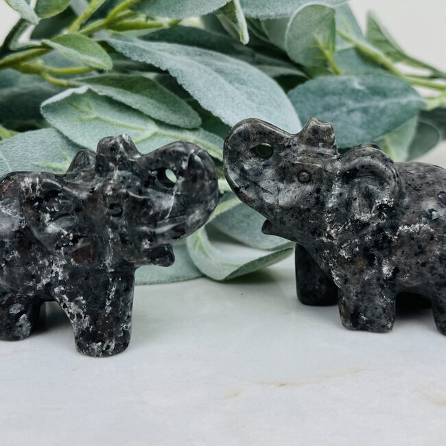 Yooperlite (Glowdalite Emberlite Flame Stone) Elephants - 3.5" Medium Animal Carving Figurine