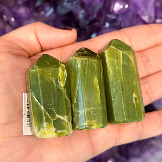 Green Tremolite Tower Point Generator - Medium 2-2.5"