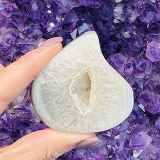 Druzy Agate Teardrop Flame Flat Cut Base - Medium 2"