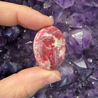 Thulite Palm Pillow Pocket Stone