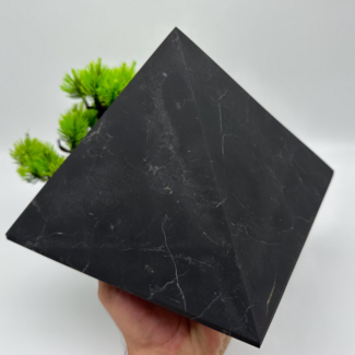 Shungite Pyramids - XL Extra Large 20cm (9"x9") 4000g (8.82lbs)