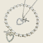 Pearl Bracelet With Crystal Pendant