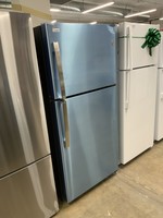 GE GE 19 CuFt, Freestanding Top Freezer Refrigerator - Stainless Steel