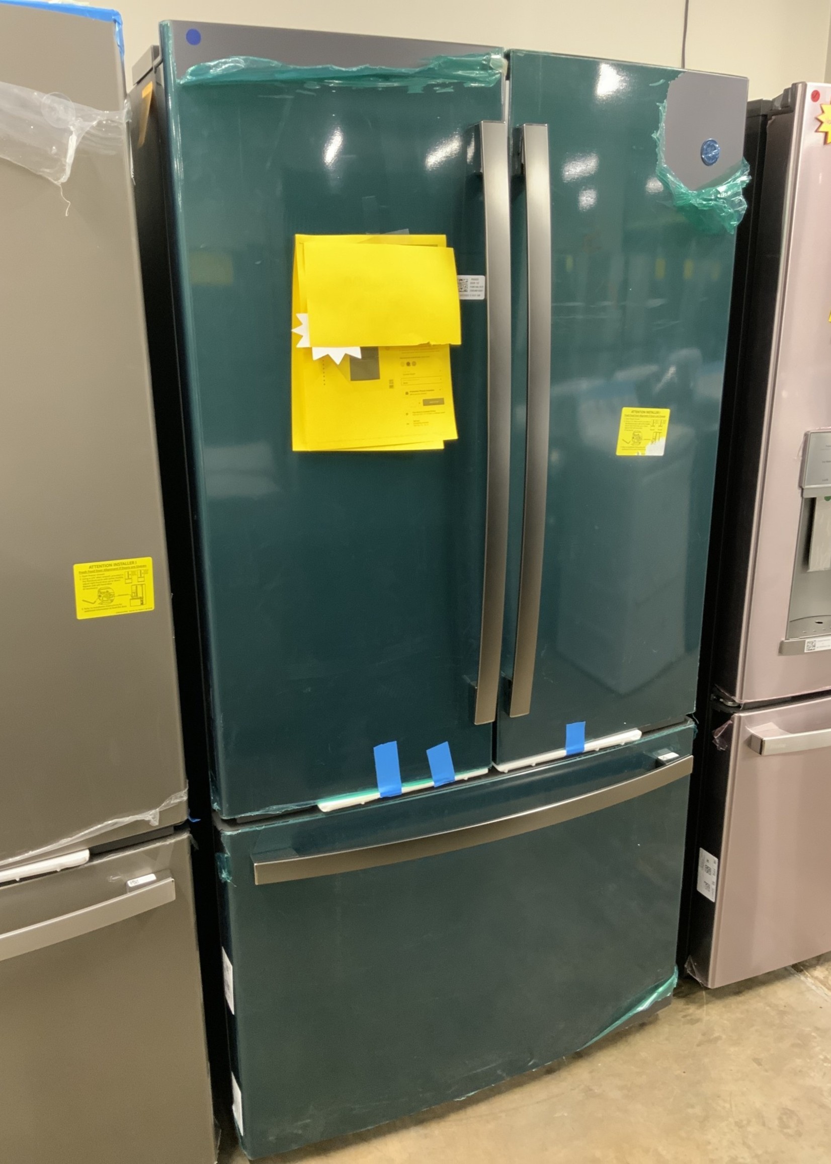 GE GE 23.1 CU.FT Counter-depth French Door Refrigerator