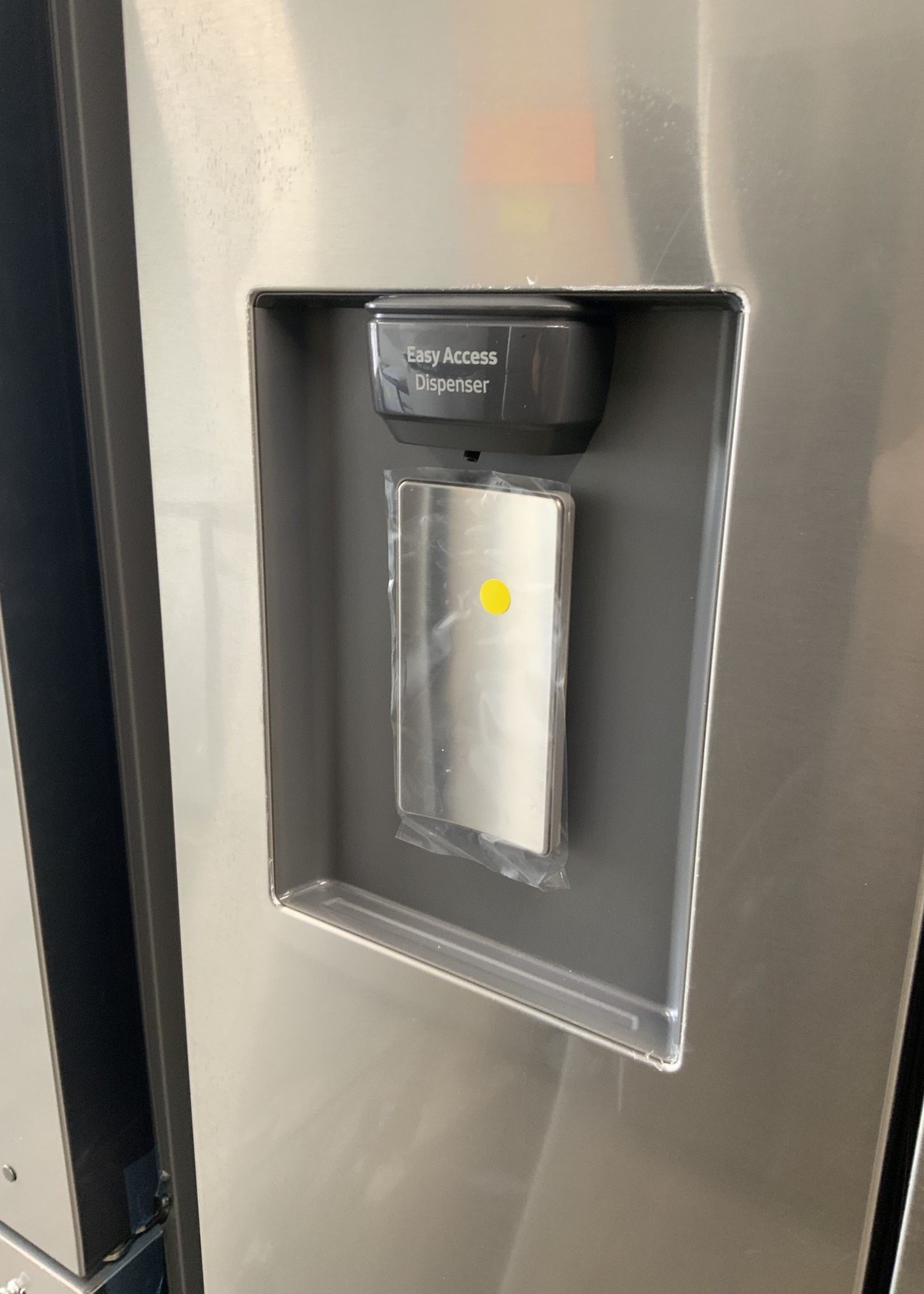 Samsung Samsung 22-cu ft French Door Refrigerator with Ice Maker (Fingerprint Resistant Stainless Steel) ENERGY STAR
