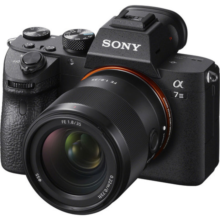 Sony Sony FE 35mm f/1.8 Lens