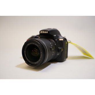 Nikon USED Nikon D5600 w/ 18-55mm Lens A+ Nikon USED Nikon D5600 w/ 18-55mm Lens A+