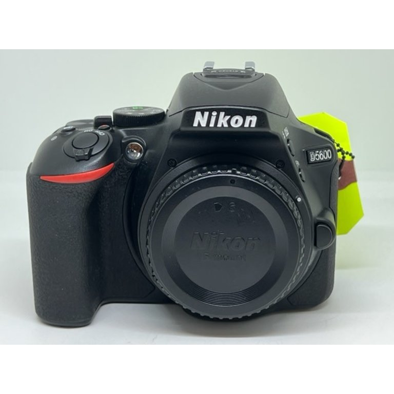 Used Nikon d5600 Body (A+) - Mack Retail