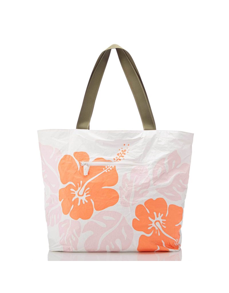 Aloha Collection Big Island Hibiscus Day Tripper