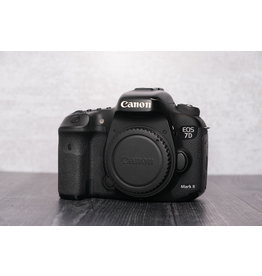 Canon Used Canon 7D Mark II Body