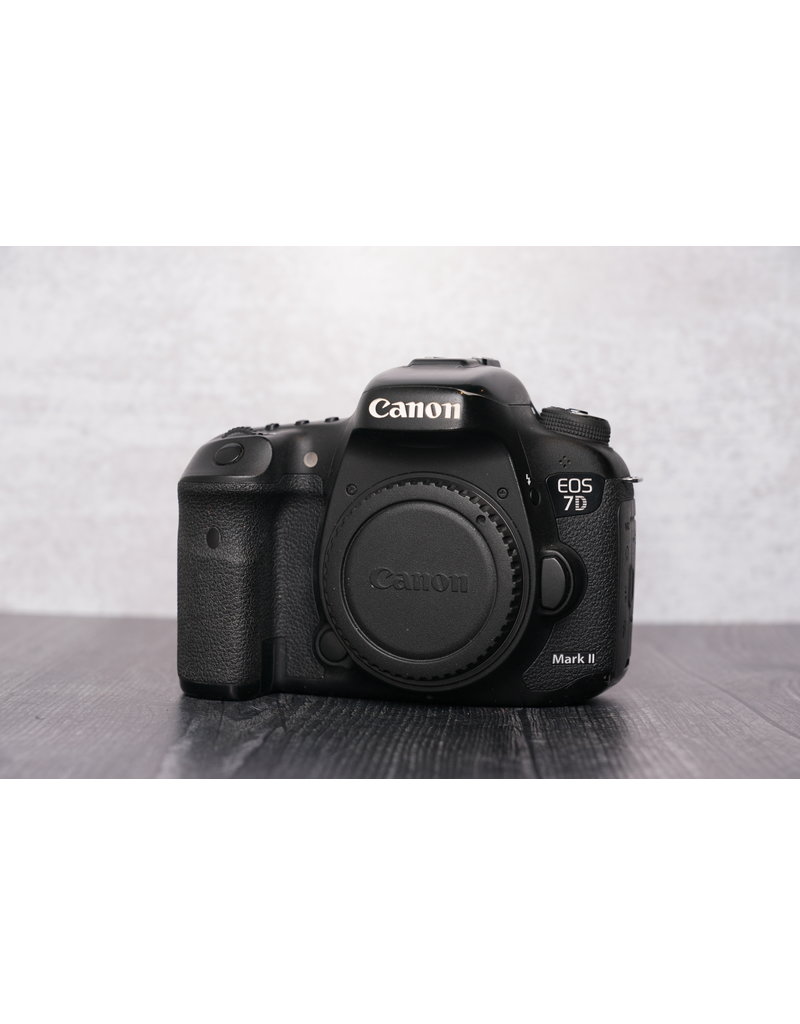 Canon Used Canon 7D Mark II Body