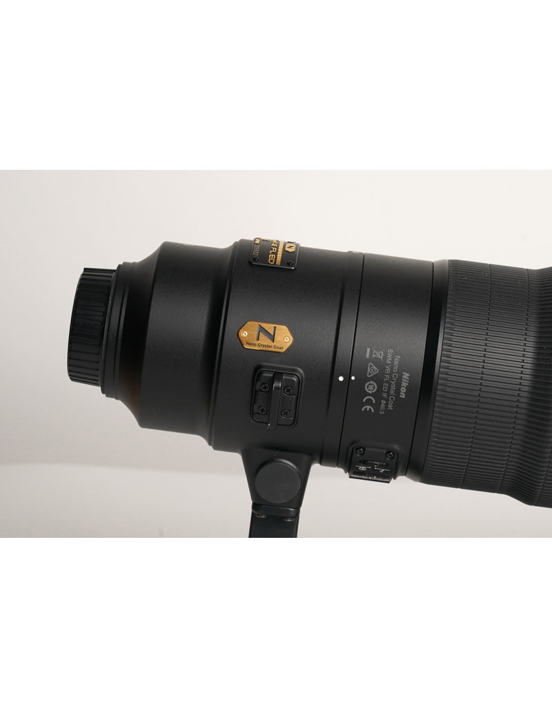 Nikon Used Nikon AF-S 600mm f/4E FL ED VR Lens w/Travel Case