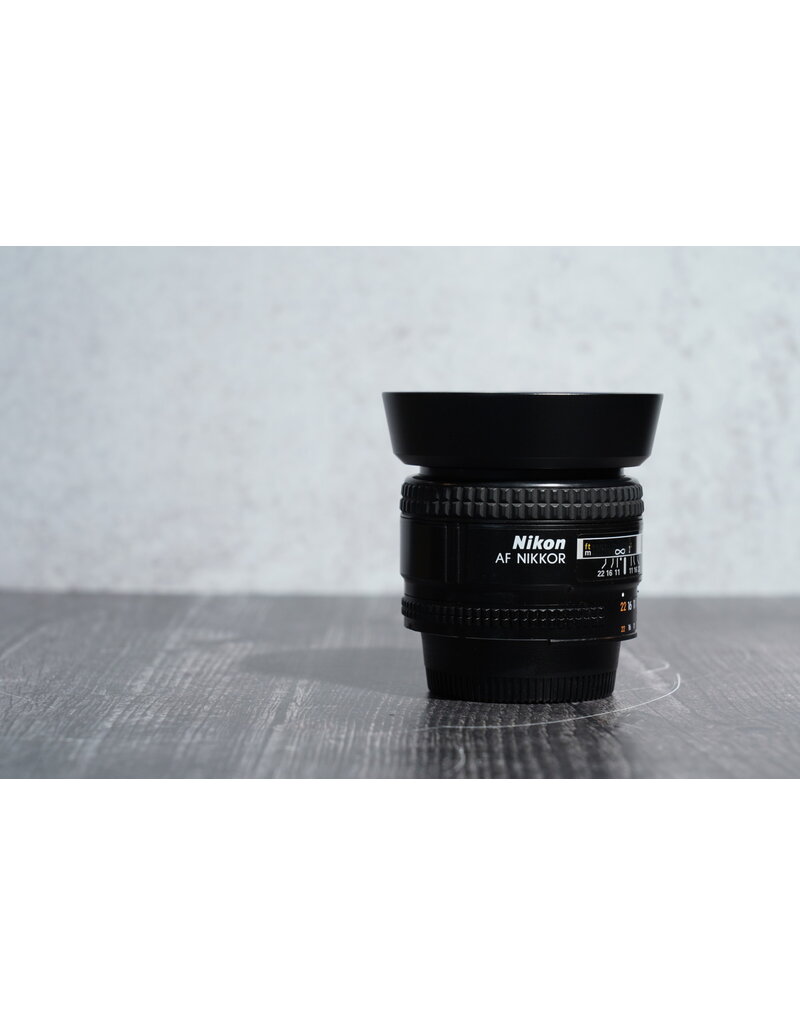Used Nikon 35mm F/2.0 D Lens Focal Point Photography