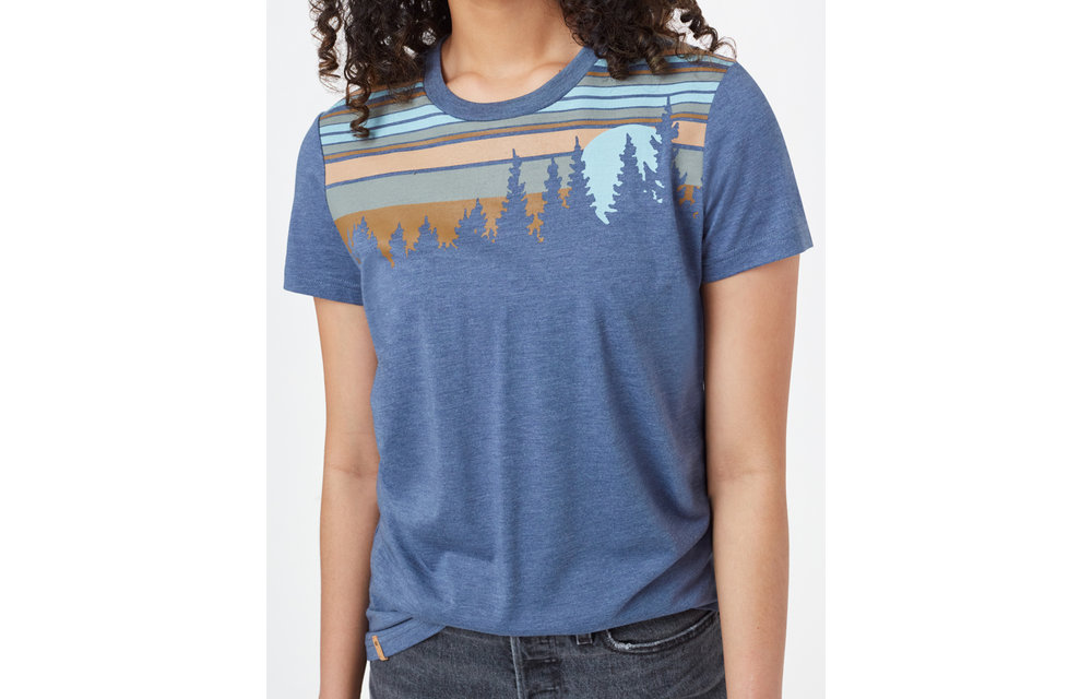 Women Retro Juniper Classic T-Shirt