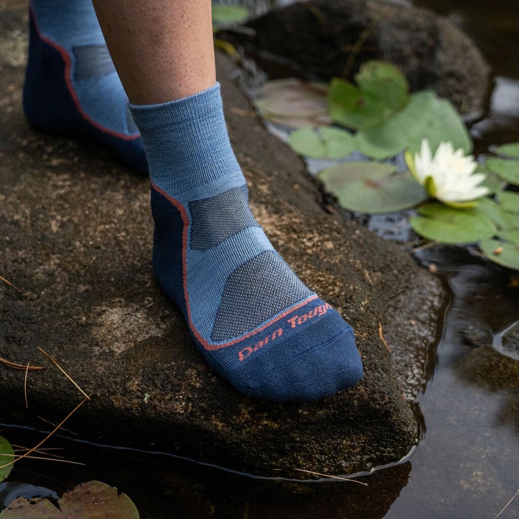 Darn Tough Women s Light Hiker Quarter Lightweight Hiking Sock