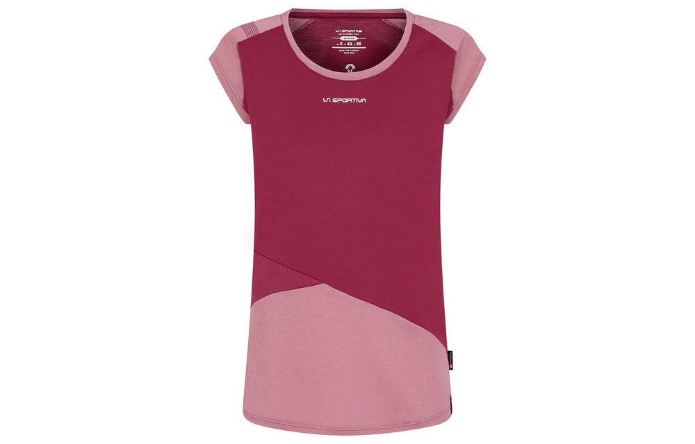 Women Hold t-Shirt