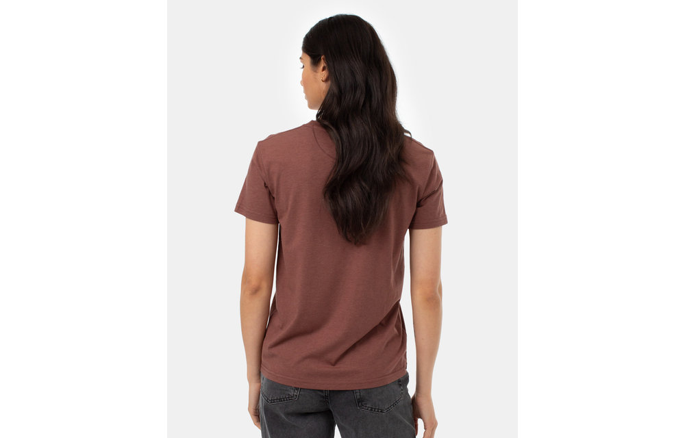 Women Peru Embroidered Llama T-Shirt