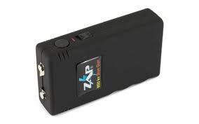 ZAP 950000 Volt Stun Gun 3 CR123A Batteries Polymer Black