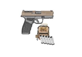 Hellcat PRO FDE with range bag and 5 extra Magazines