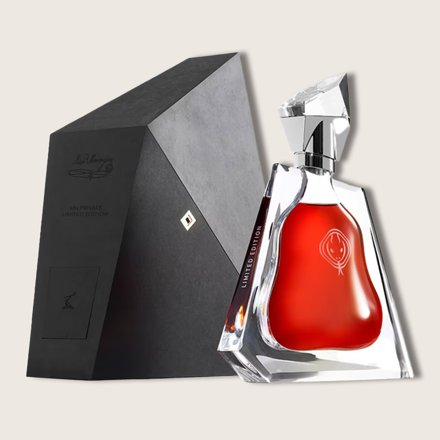 ブランデー Hennessy Richard Hennessy 700ml Hennessy Richard Chinese New Year LTD Snake Cognac $6899