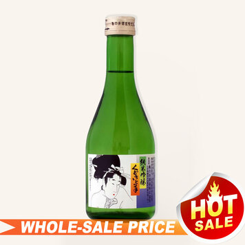 Hakushika Kuromatsu Gold Flakes 720ml $34 - Uncle Fossil
