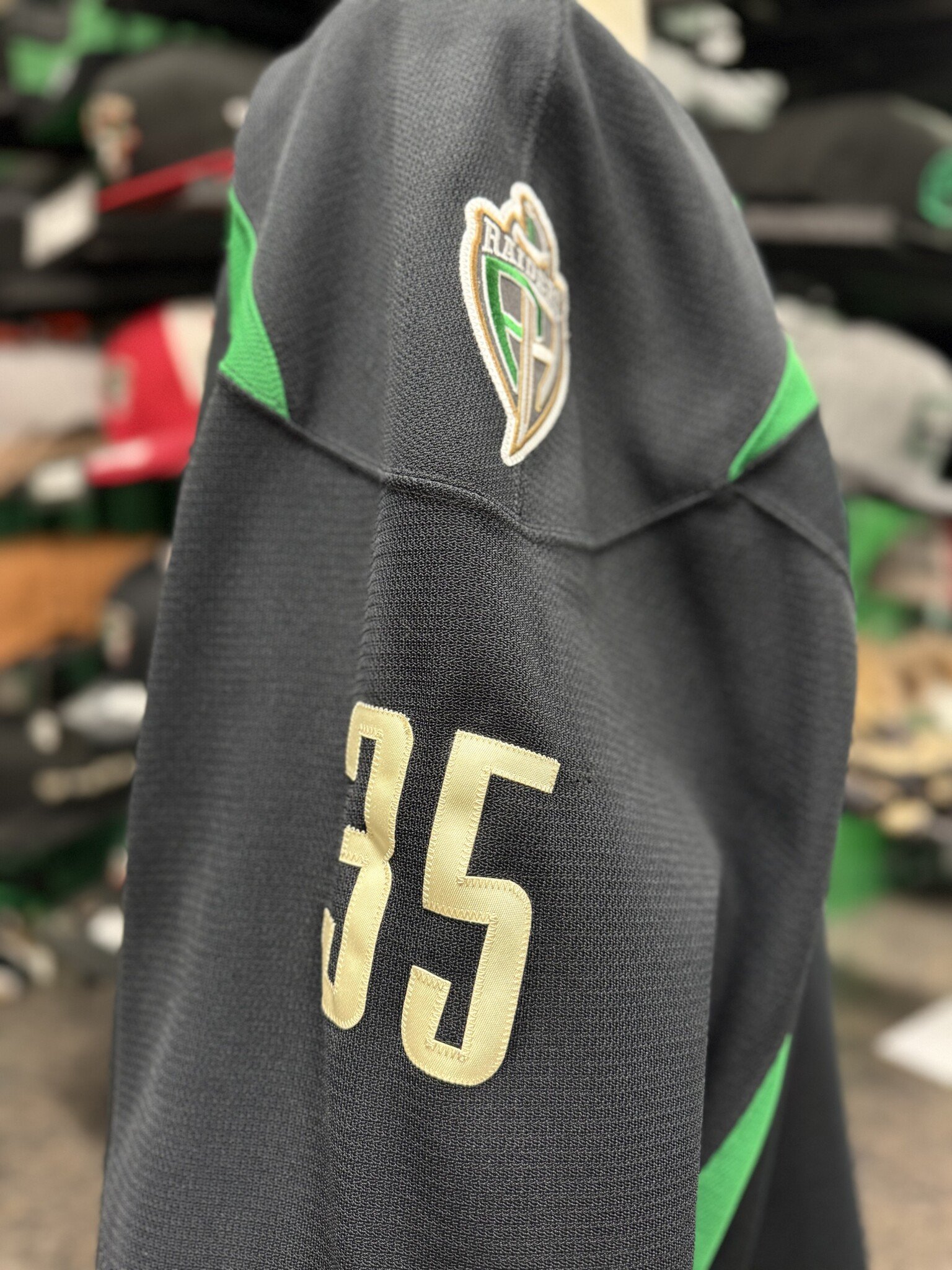 CCM GAME WORN / AUTHENTIC JERSEYS