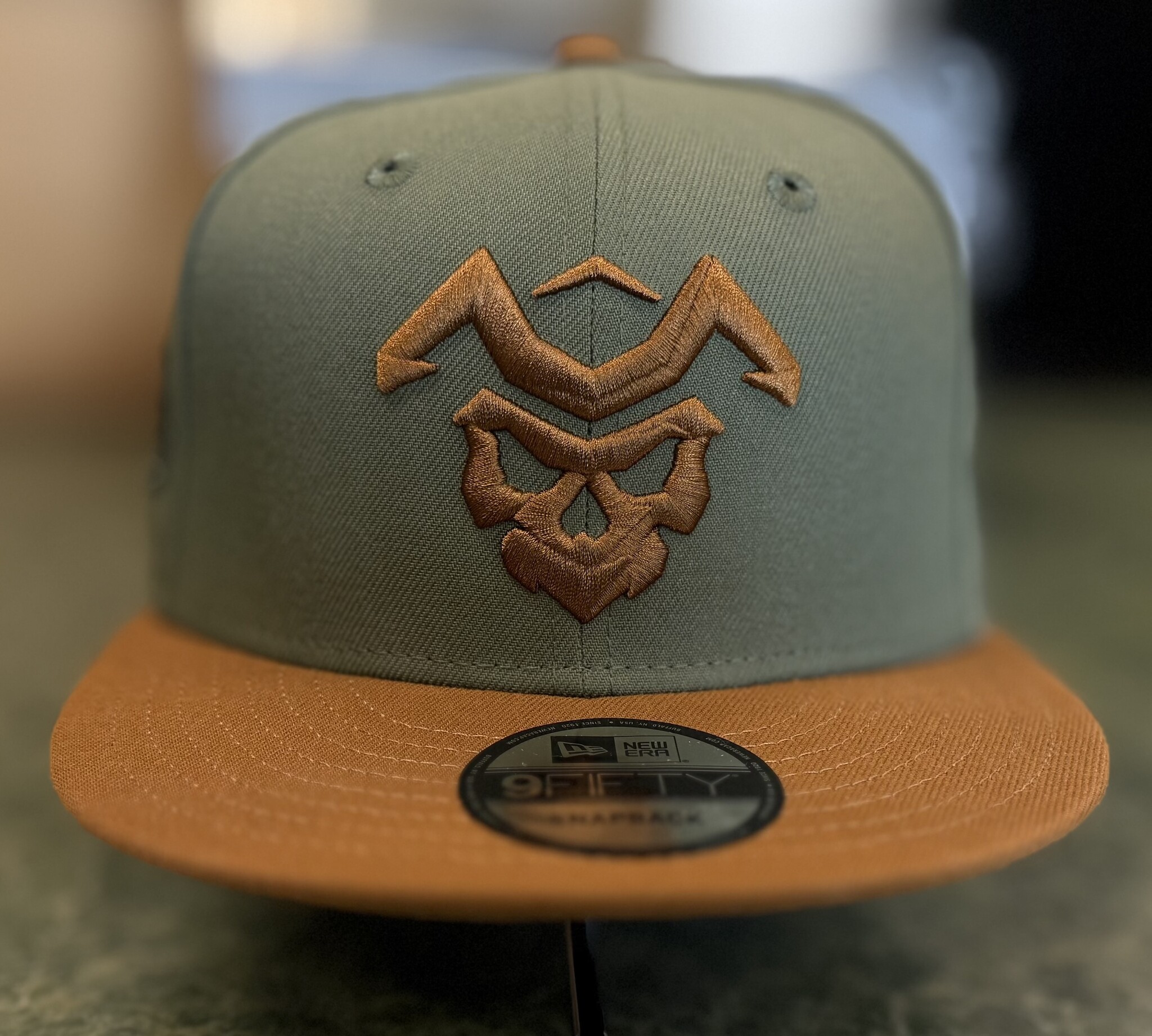 New Era Olive Green / T. Peanut New Era 950