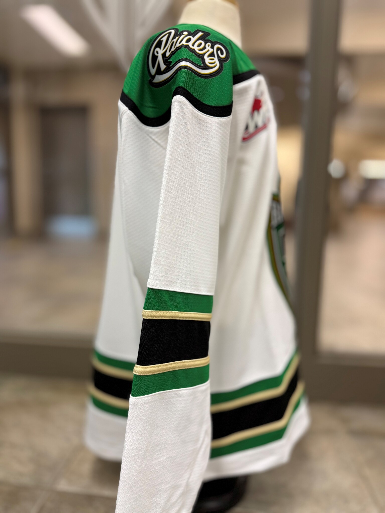 MOMENTEC REPLICA JERSEYS - Momentec Brands