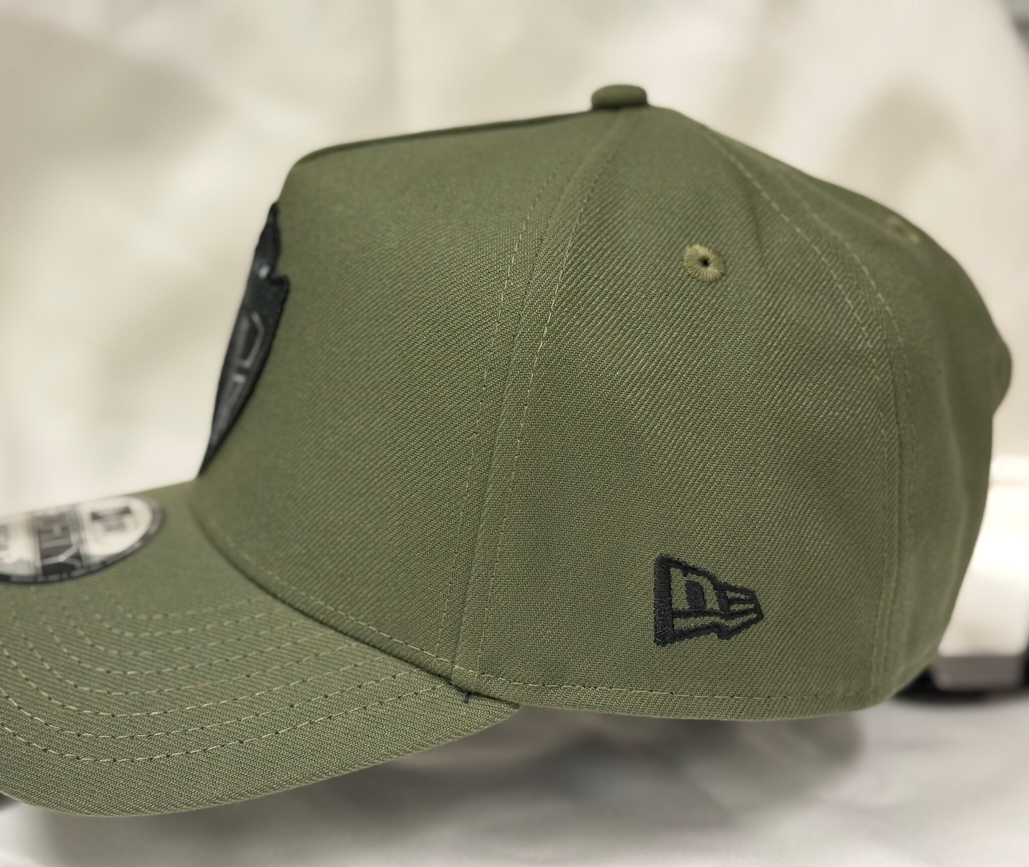 940A Frame Olive Black