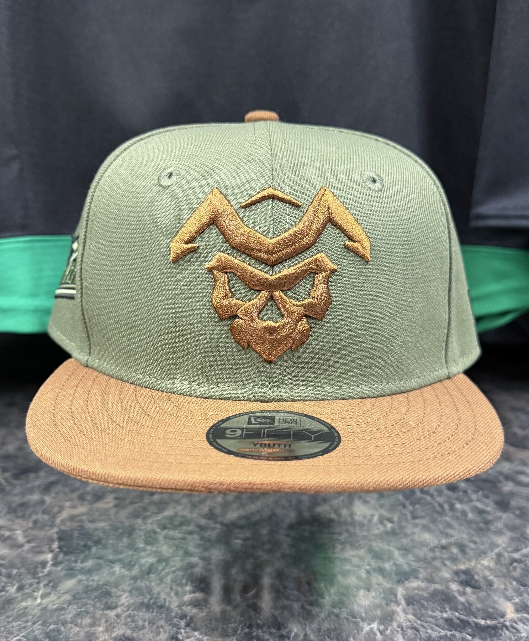 New Era KID Olive Green / T. Peanut New Era 950