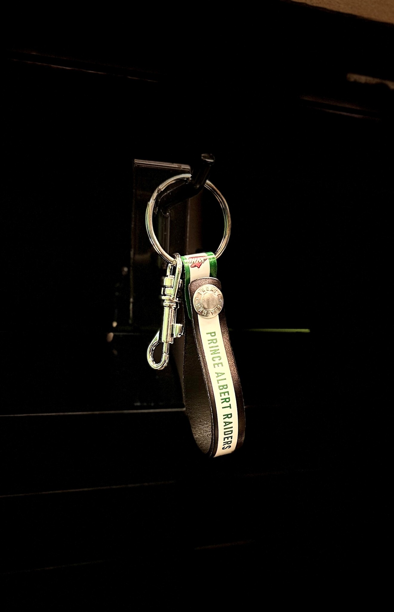 Leather Treaty Loop Keychain w/Claw